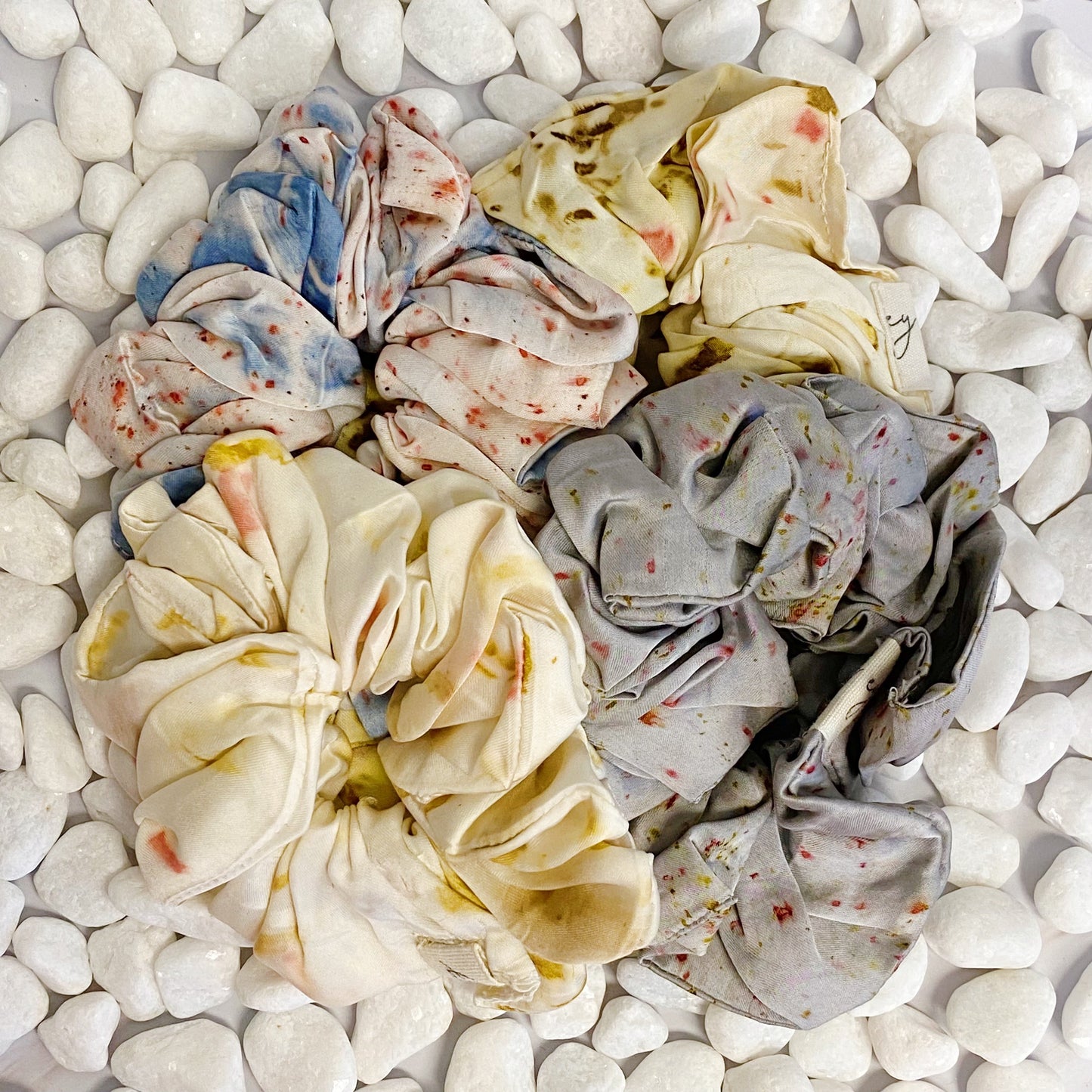 Sustainable Natural Dye Hair Scrunch – Handcrafted Vegan Silk | Plant-Dyed Art