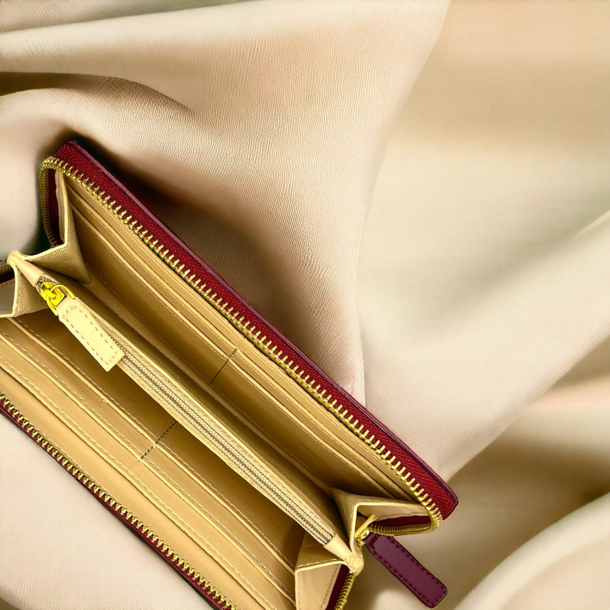 Kivik Long Zip Wallet