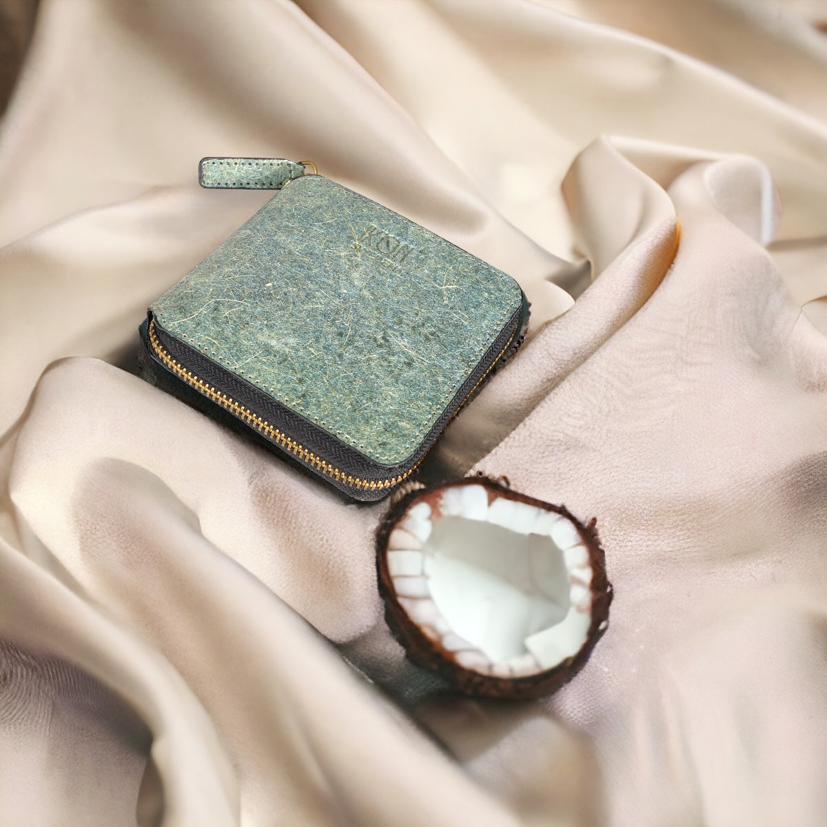 Kochi | Coconut Leather Small Zip Wallet
