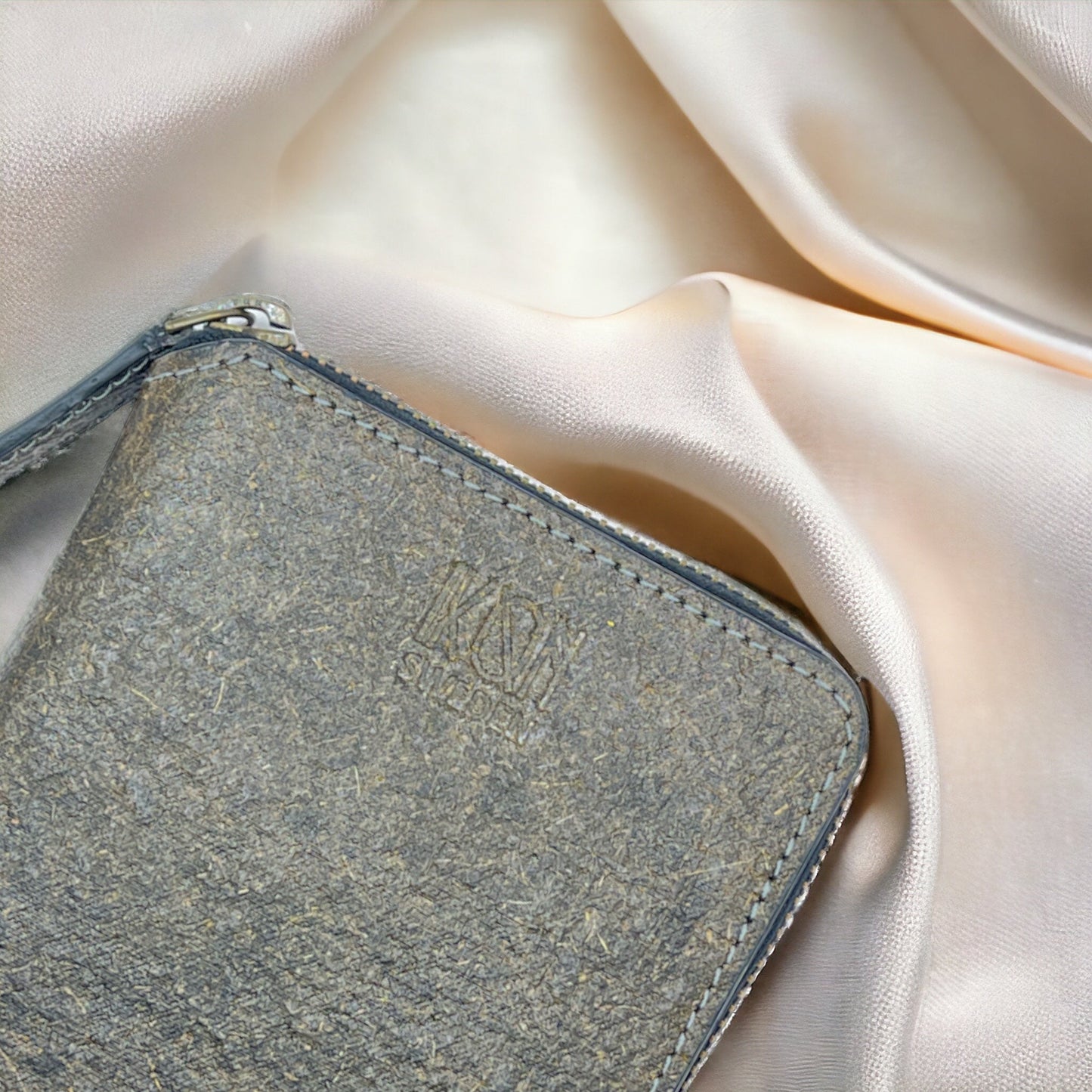Kochi | Coconut Leather Small Zip Wallet